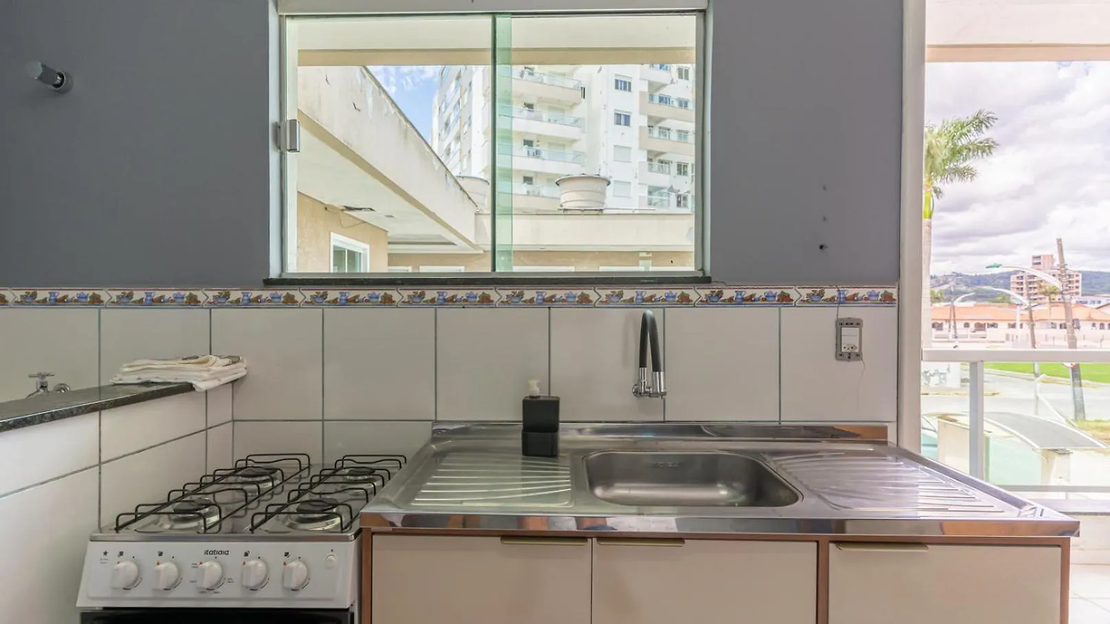 Apartament Loft Com Otima Localizacao, Wi-Fi E Ar-Condicionado Biguacu